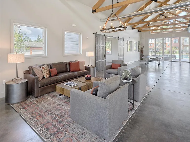 The Lodge — Photo 14