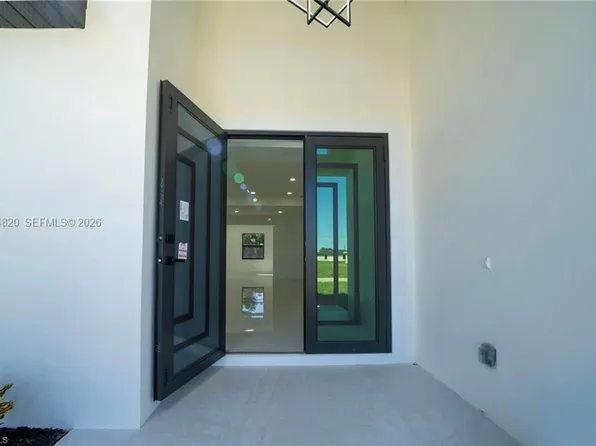 3003 52nd St W, Lehigh Acres, FL 33971