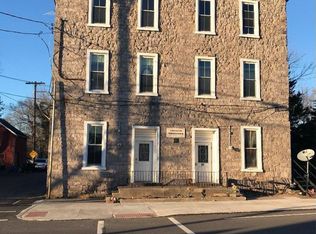 91 Delaware Rd, Riegelsville, PA 18077