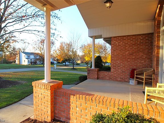 4th image of 484 Belmont Park Dr