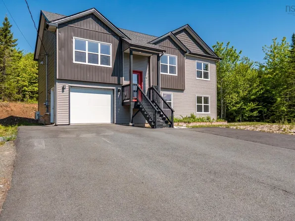 115 Lindforest Ct, Halifax, NS B4E 3J2