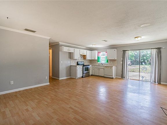 3rd image of 6917 Baldwin Ave