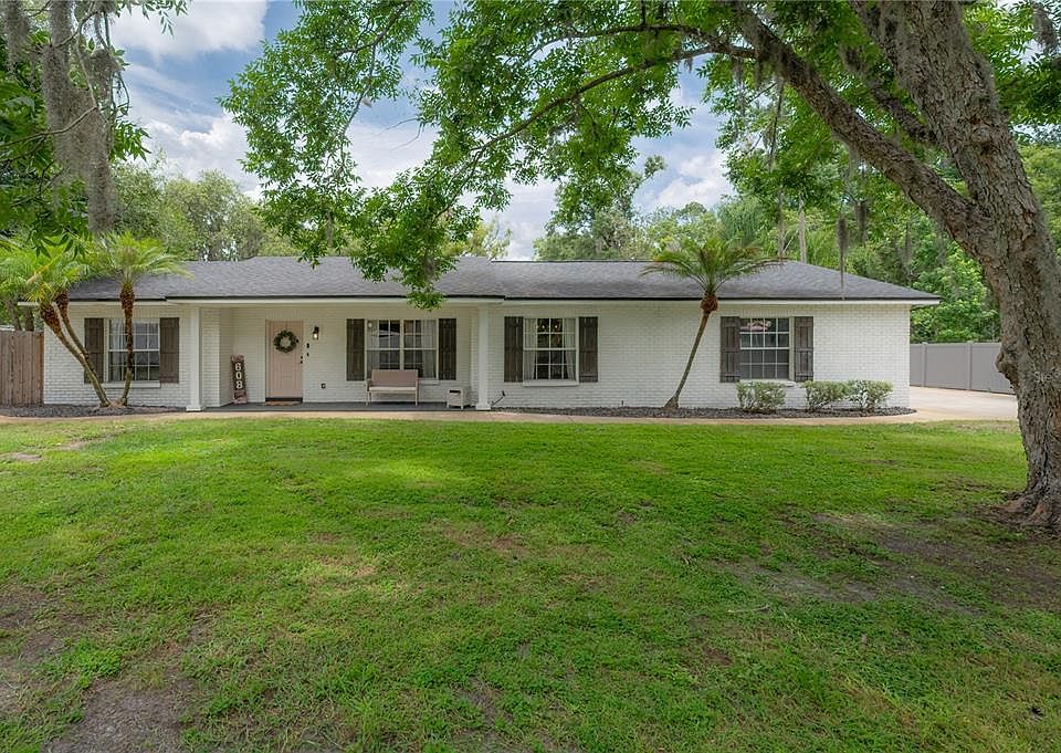 1st image of 608 Sunset Ln