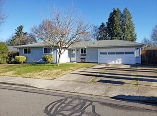 5030 Del Mar Dr, Central Pt, OR 97502