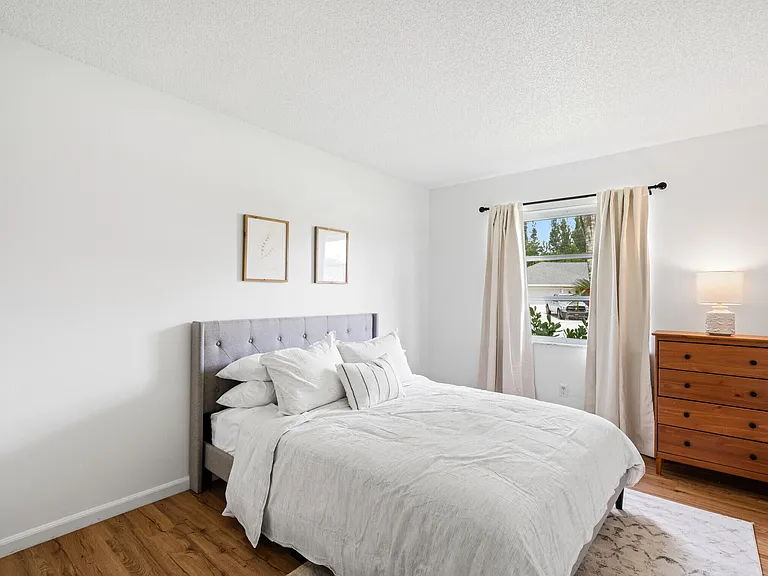 1019 Larch Way — Photo 16