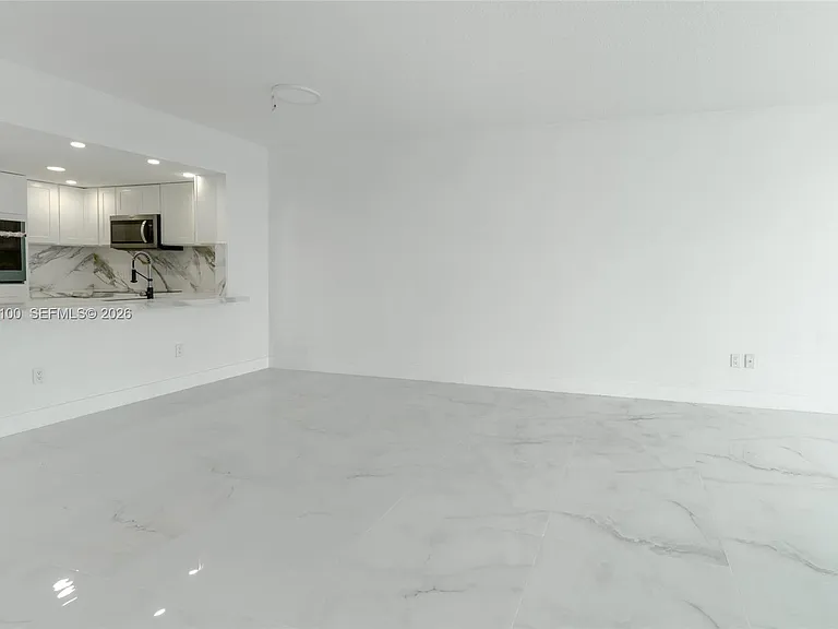 7914 Harbor Island Dr #106 — Photo 26