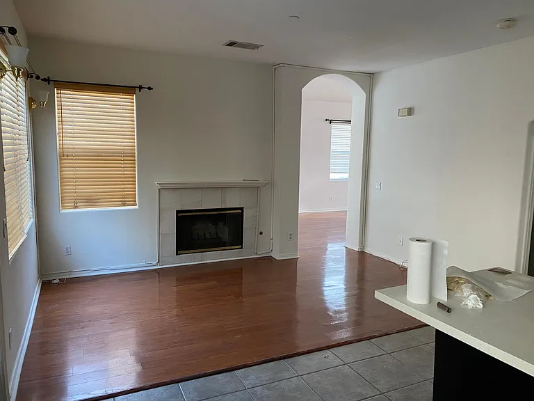 2626 W Ball Rd #H3 — Photo 3