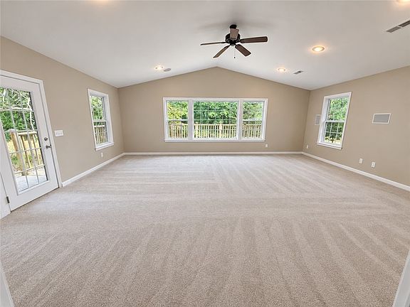 4th image of 2560 Orchard Hill Rd