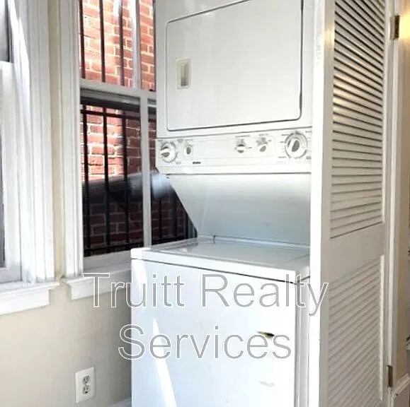 746 7th St S #E-1 — Photo 19