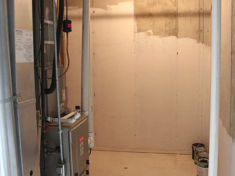 Utility room and storge