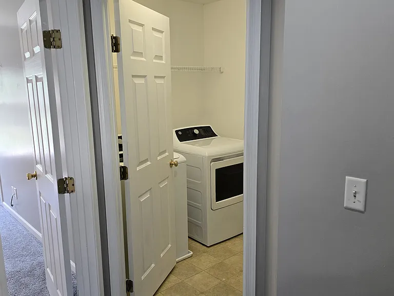 2933 Stratford Way — Photo 19