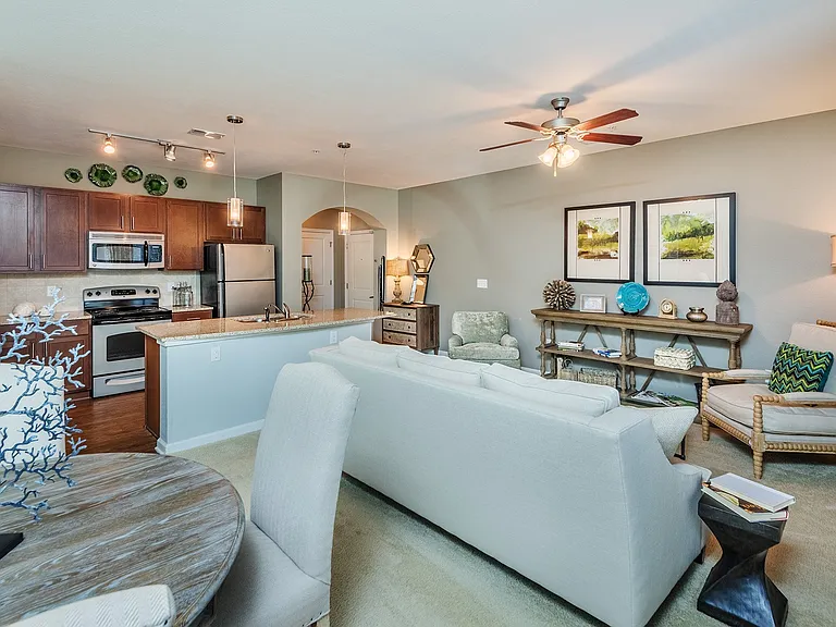 Windward Long Point Apartments — Photo 17