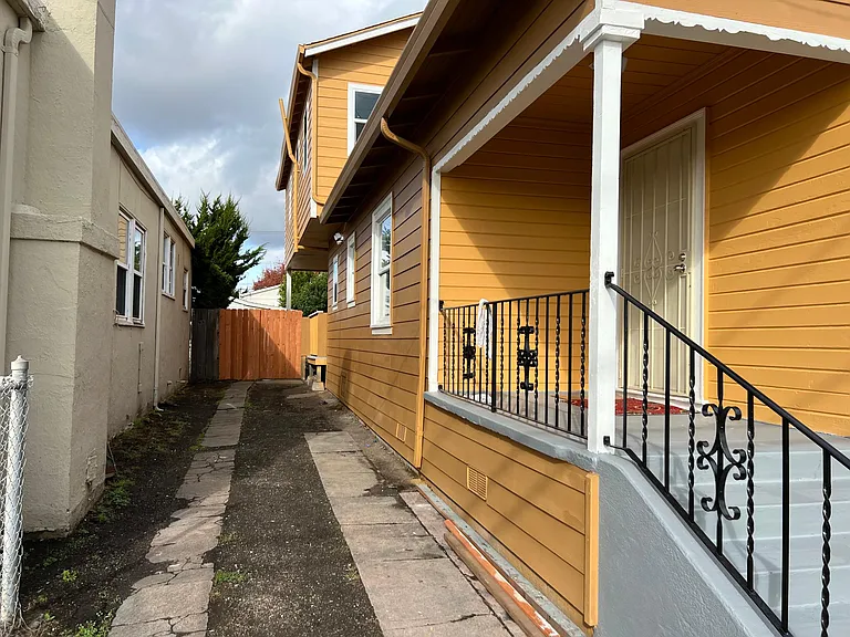 2363 Church St — Photo 14
