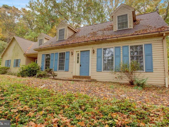 12 White Oak Dr, Fleetwood, PA 19522