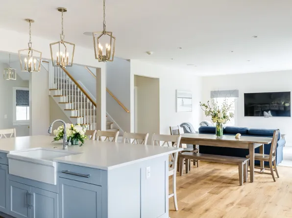 86 Cliff Rd, Nantucket, MA 02554