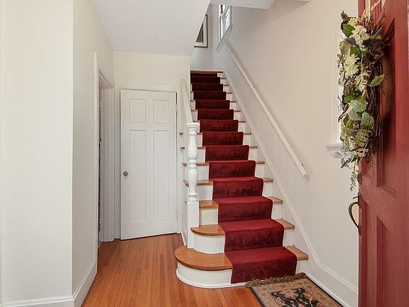 5th image of 5735 Marmion Ln