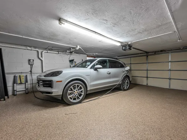 534 Brandon Place image 35 of 44