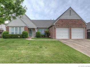 3800 W Greeley St, Broken Arrow, OK 74012