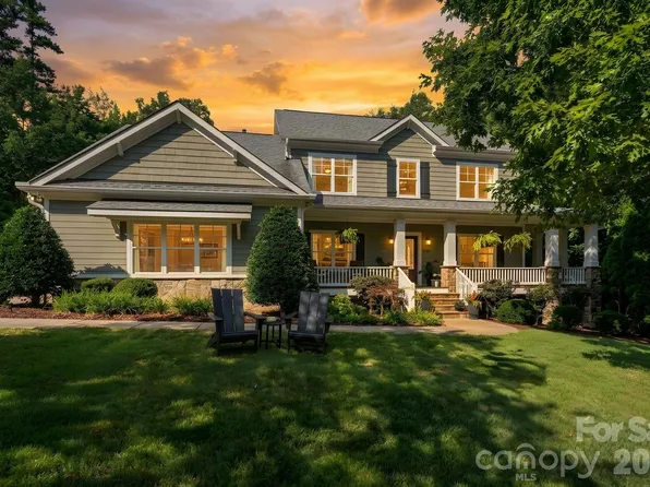 174 Logan Crossing Dr, Davidson, NC 28036