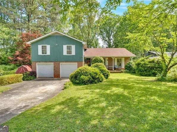 316 Shiloh Hills Dr NW, Kennesaw, GA 30144