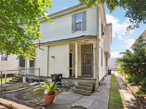 3rd image of 231-33 S Telemachus St
