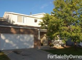 1275 Cumberland Dr, Longmont, CO 80504