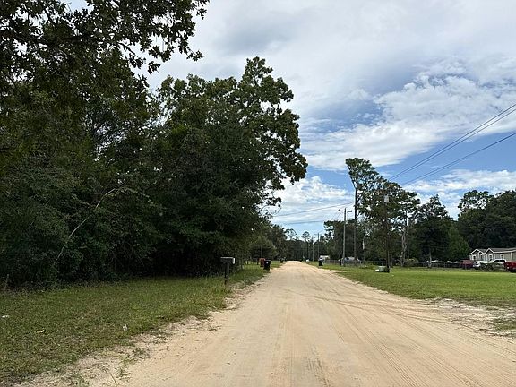 4th image of 2049 Deel Rd
