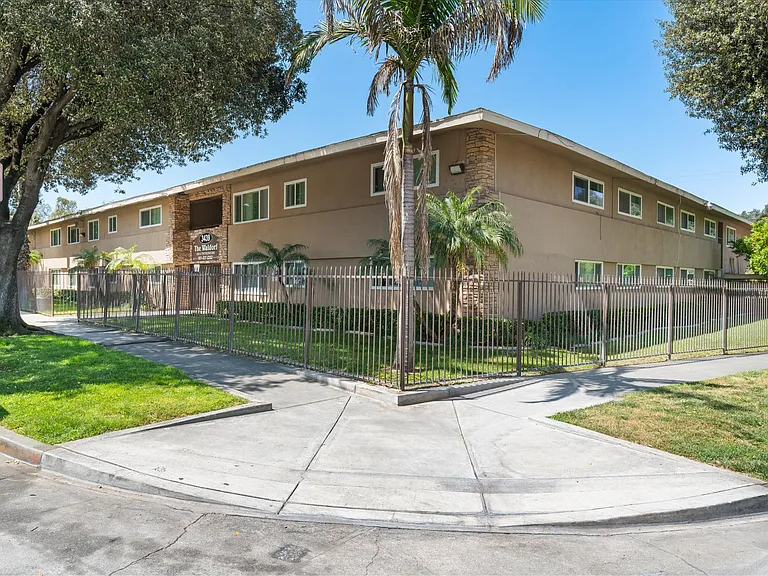 Waldorf Apartments- Riverside, CA — Photo 75