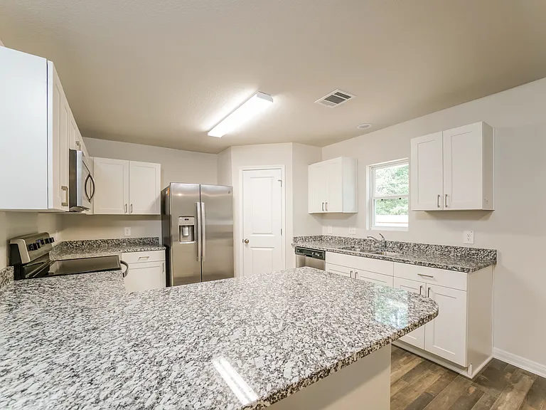 15815 Del Norte Dr — Photo 6