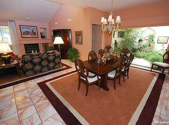 3rd image of 1032 Los Jardines Cir