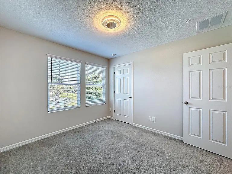 10141 Greenstone Ridge St — Photo 31