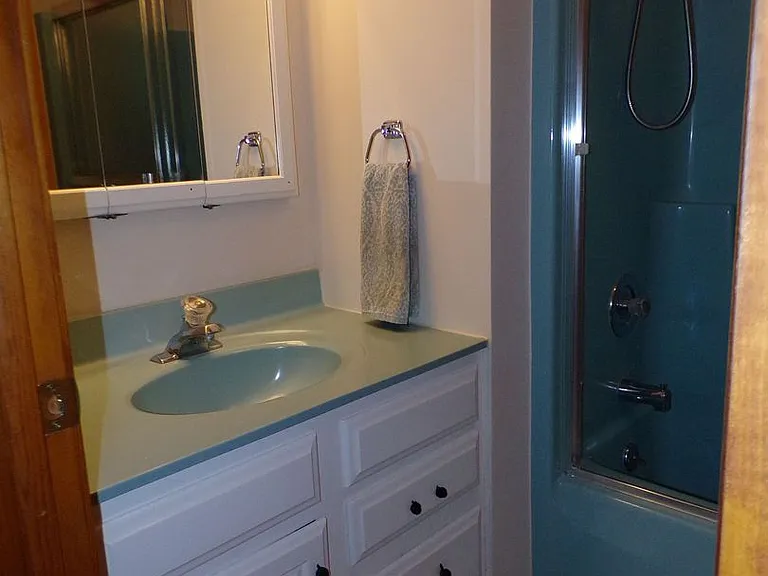 4015 Holiday North Ct — Photo 13