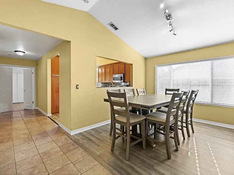 9170 Lakemont Dr — Photo 5