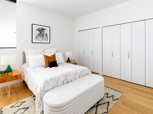 201 East 69th Street image 14 of 18