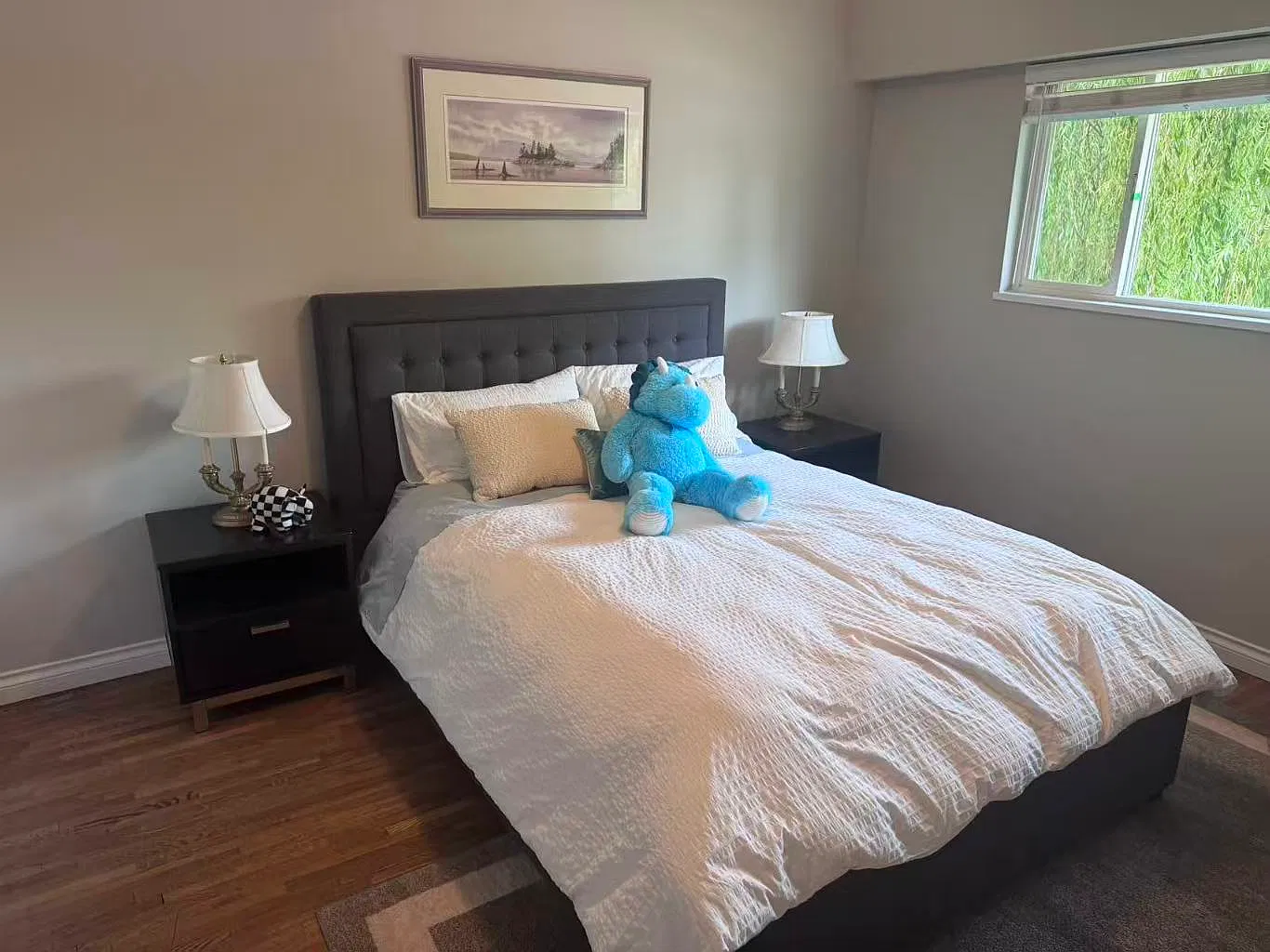 4 bed, 2264 sqft, $5,800 — Photo 2