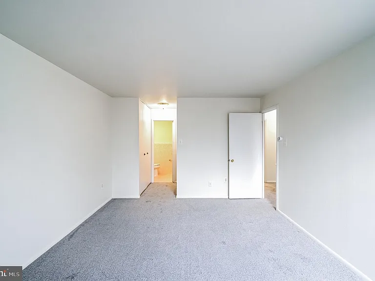 6100 Henry Ave #5B — Photo 18