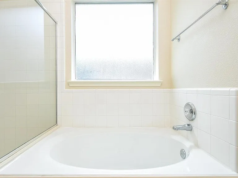 13111 Rippling Creek Ln — Photo 37