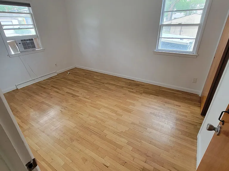 1245 Saint Johns Ave — Photo 12