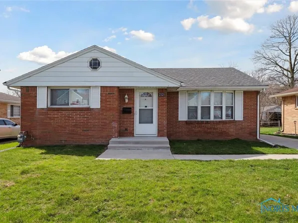 2321 W Alexis Rd, Toledo, OH 43613