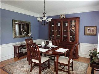 3rd image of 4893 Meadway Dr