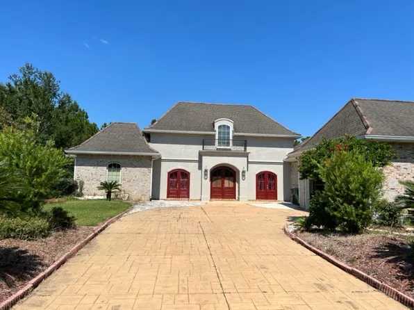 3913 Players Cv, Gautier, MS 39553