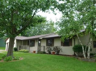 8695 N Riverview Dr, Byron, IL 61010