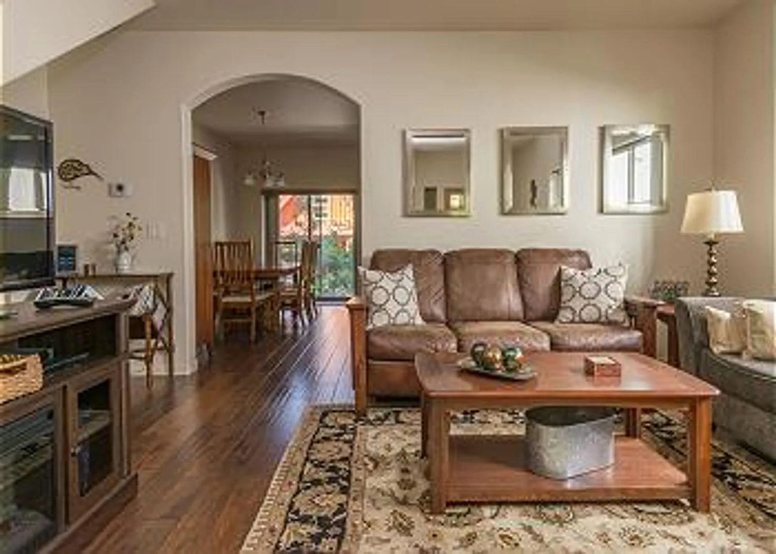 Beautifully Furnished Home, within Walking Distance to Deschutes River Trail, a Great Location! — Photo 3