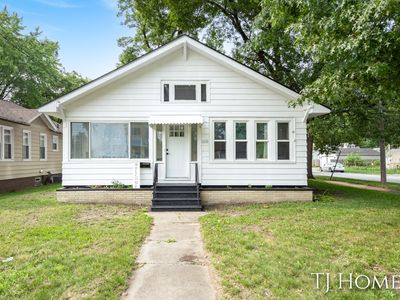 1025 E Apple Ave, Muskegon, MI, 49442