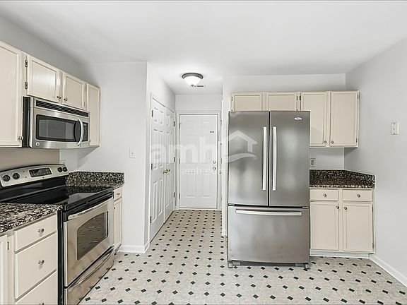 3rd image of 1010 Bikar Ct