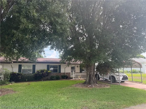 127 Ida Ave, Lake Placid, FL 33852