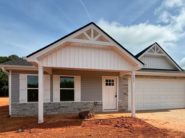 792 Darwin Rd, Gaffney, SC 29340