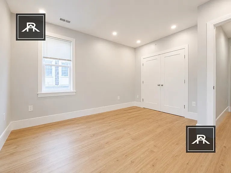 124 Kenrick St #7 — Photo 3