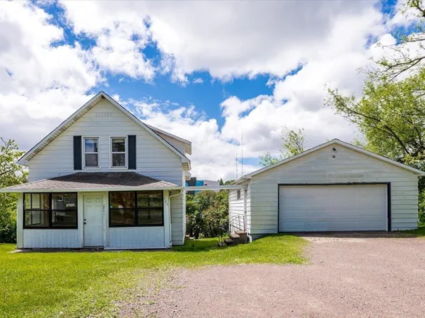 424 Upham Rd, Duluth, MN 55811