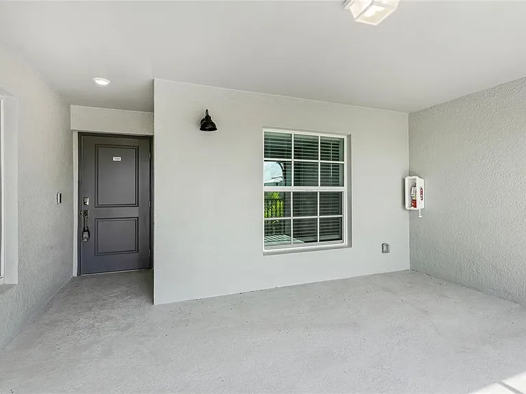 19007 Scallop Loop #214 — Photo 4